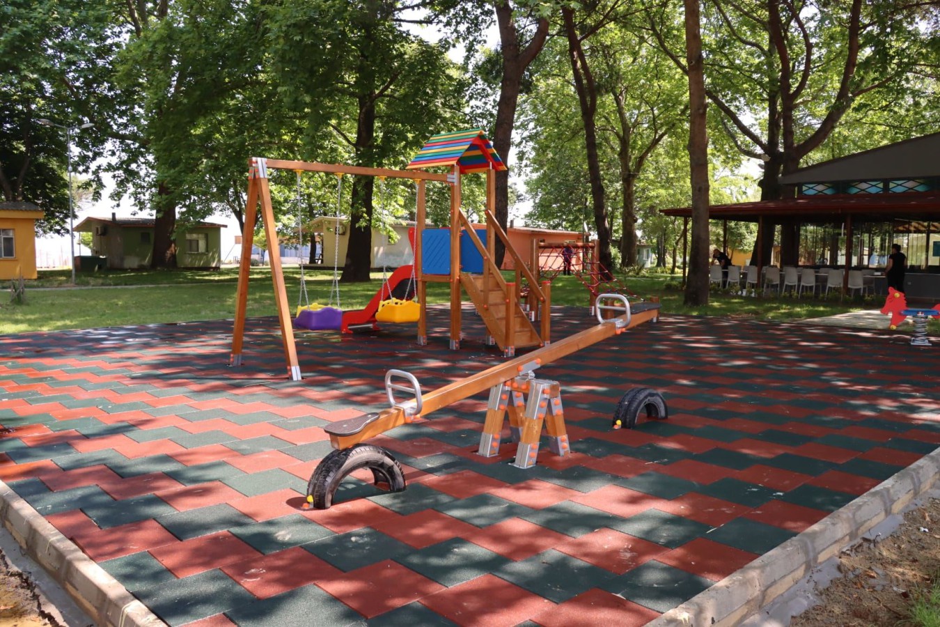 TİGEM, ÇOCUK PARKINA KAVUŞTU