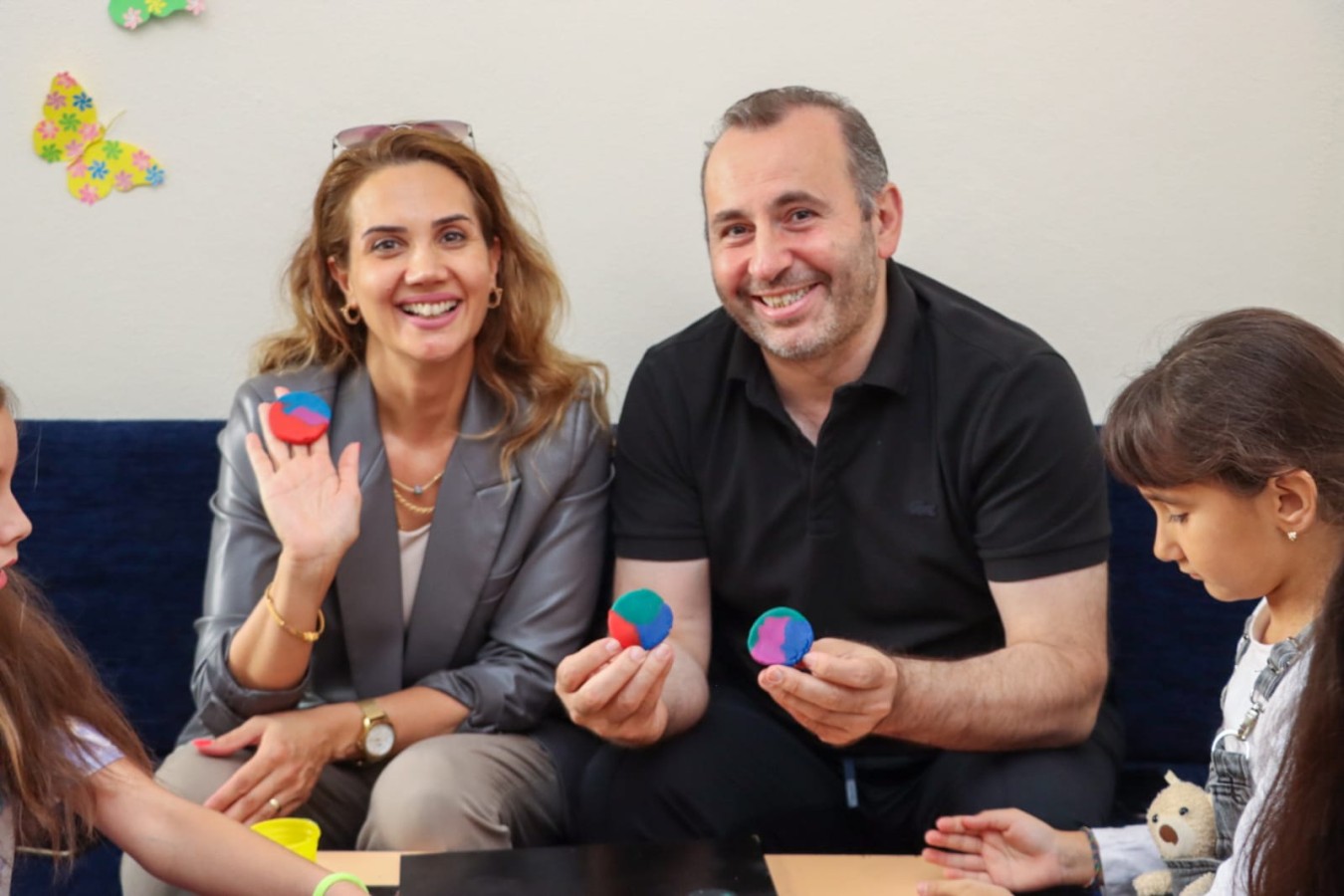 TUTUK ÇİFTİ ÇOCUKLARIN MUTLULUKLARINA ORTAK OLDU