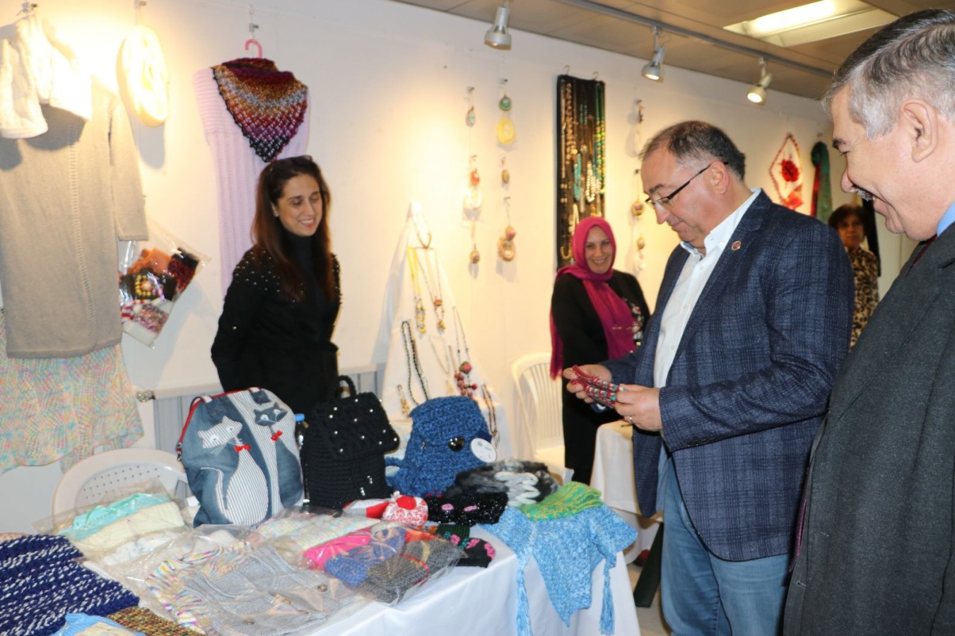 UMUT MERKEZLERİ’NİN ‘HEDİYELİK EŞYA GÜNLERİ’ BAŞLADI