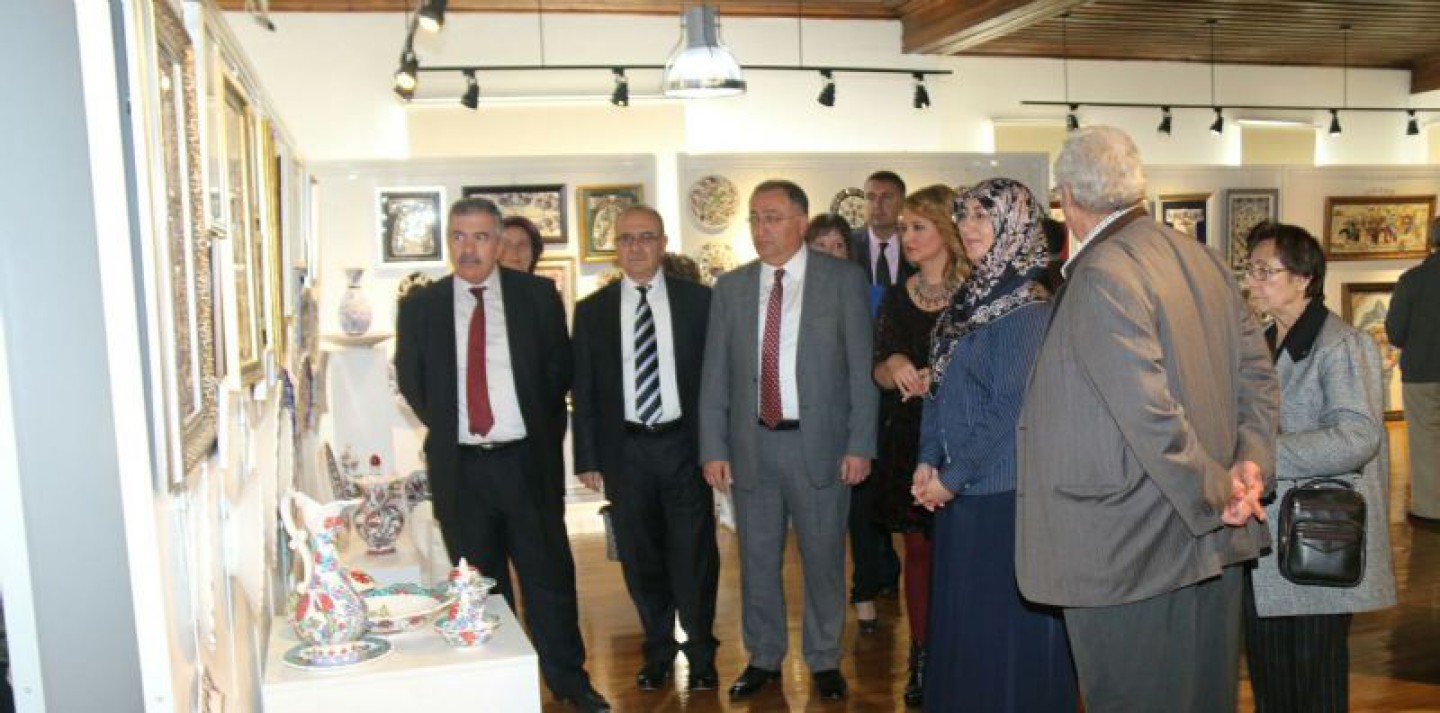 “Usta Öğrenciler Çini Sergisi” Yalovalıların Beğenisine Sunuldu