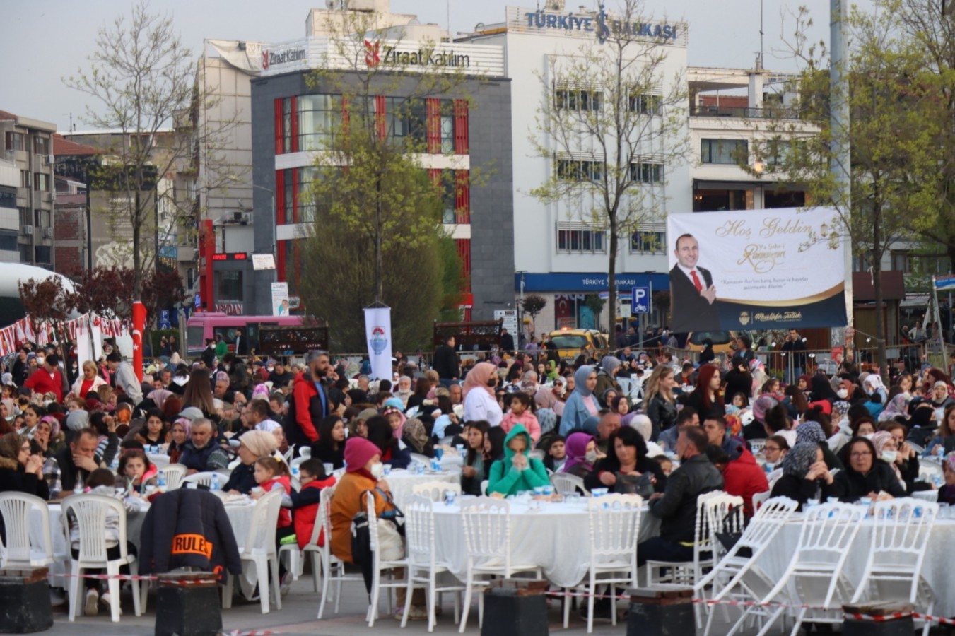 YALOVA AİLESİ İFTAR’DA BULUŞTU