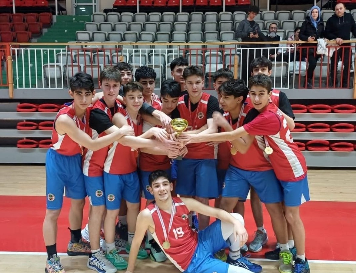 YALOVA BELEDİYE SPOR BASKETBOL TAKIMLARI BÖLGE ŞAMPİYONASINA KATILACAK