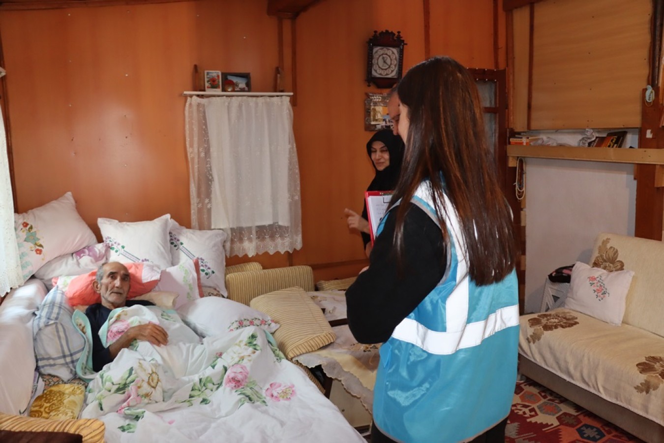 YALOVA BELEDİYESİ ENGELLİ VATANDAŞLARIN YANINDA