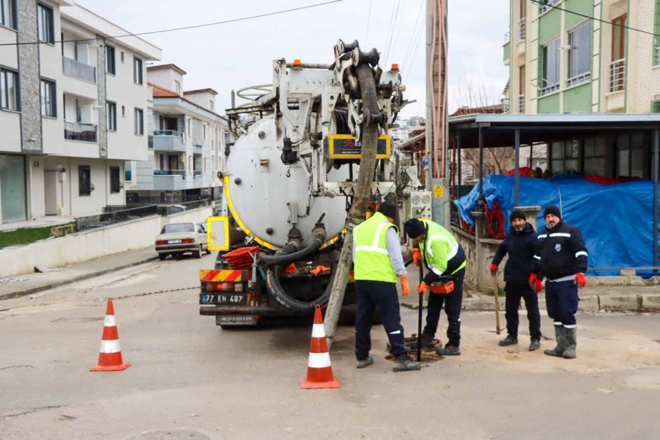 YALOVA BELEDİYESİ HER NOKTADA ÇALIŞIYOR