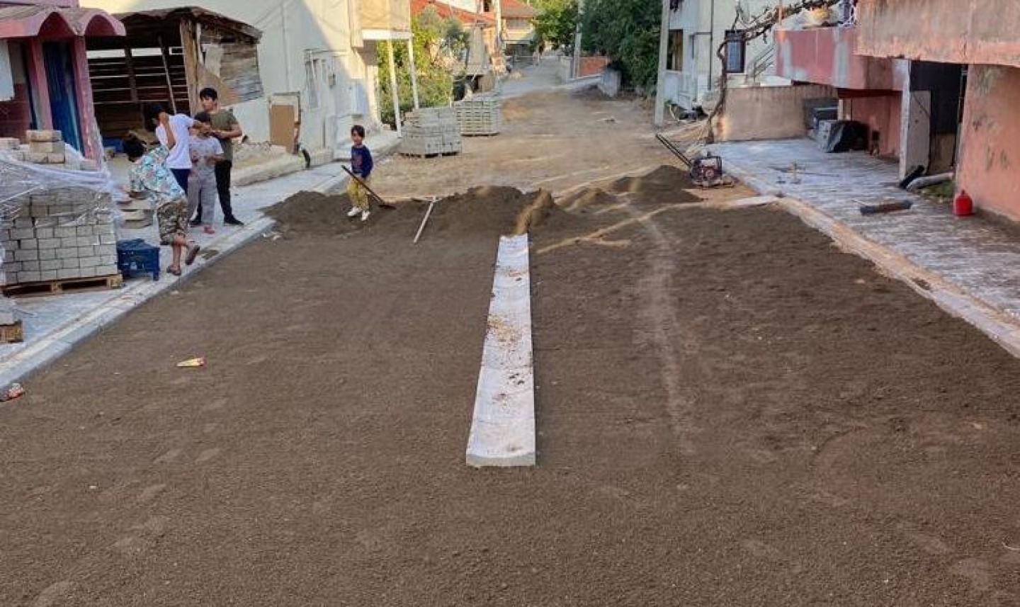 YALOVA BELEDİYESİ HER NOKTADA ÇALIŞIYOR