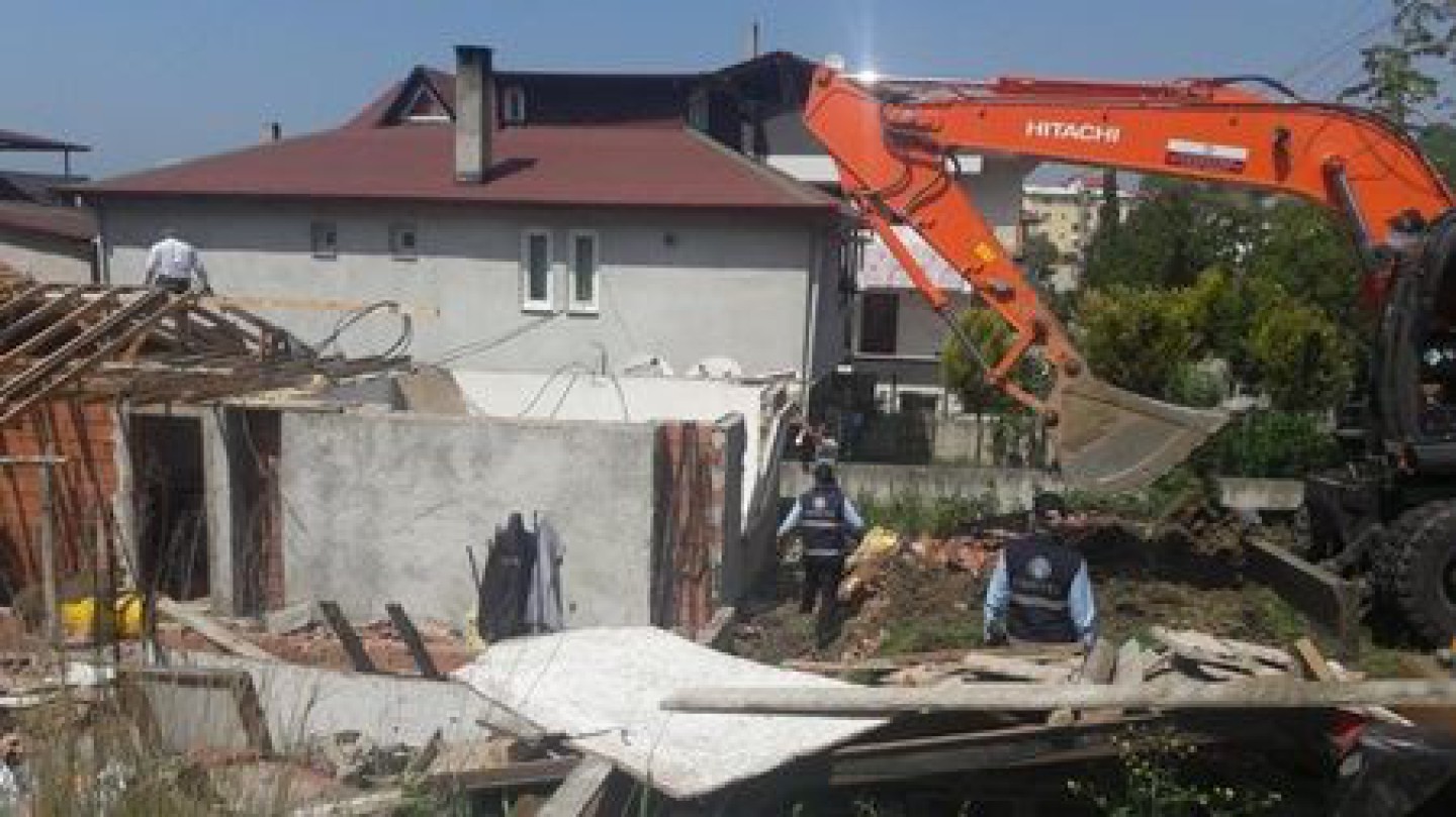 YALOVA BELEDİYESİ KAÇAK YAPILAŞMAYA TAVİZ VERMİYOR