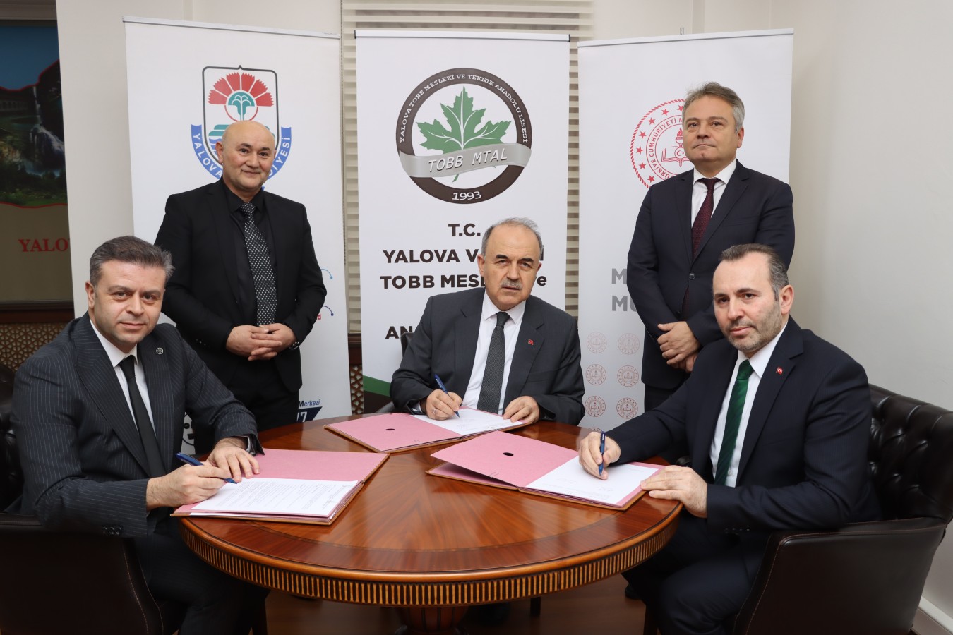 YALOVA BELEDİYESİ ÖĞRENCİLERİN YETİŞTİRECEĞİ ÇİÇEKLERİ SATIN ALACAK