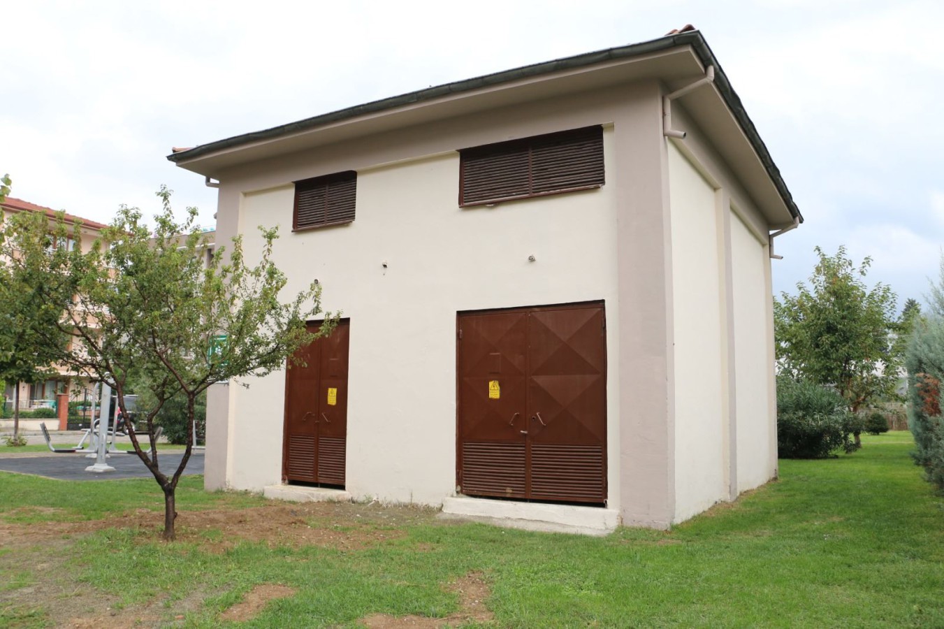 YALOVA BELEDİYESİ TRAFOLARI BOYADI