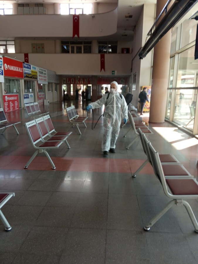 YALOVA BELEDİYESİ VİRÜS DEZENFEKSİYONUNA DEVAM EDİYOR