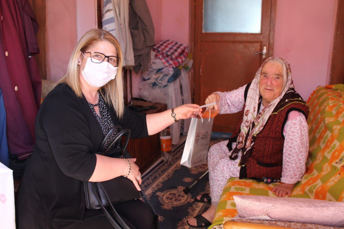 YALOVA BELEDİYESİ YAŞLILARIMIZI UNUTMADI