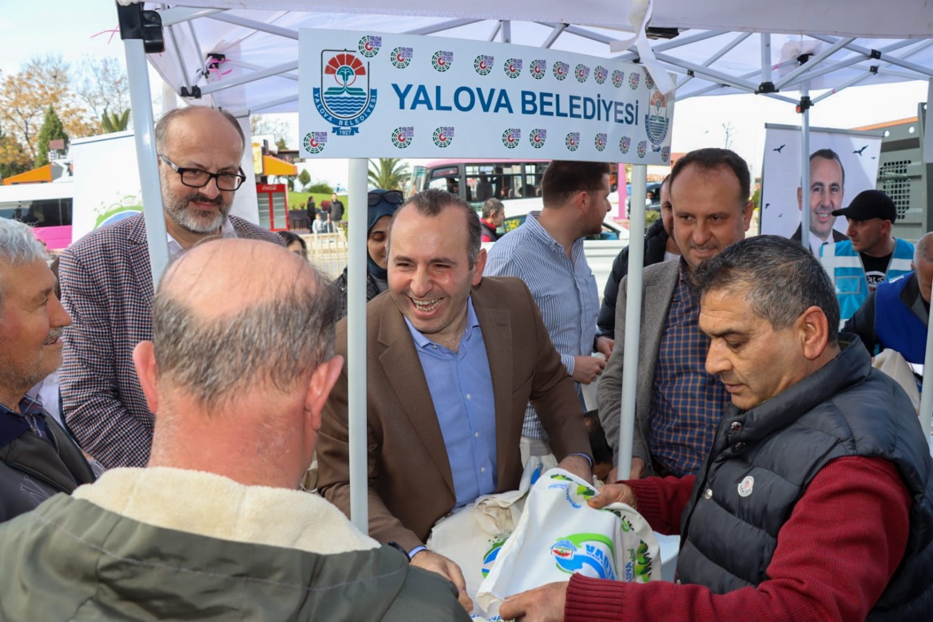 YALOVA BELEDİYESİ’NDEN ANLAMLI GÜNE ANLAMLI ETKİNLİK