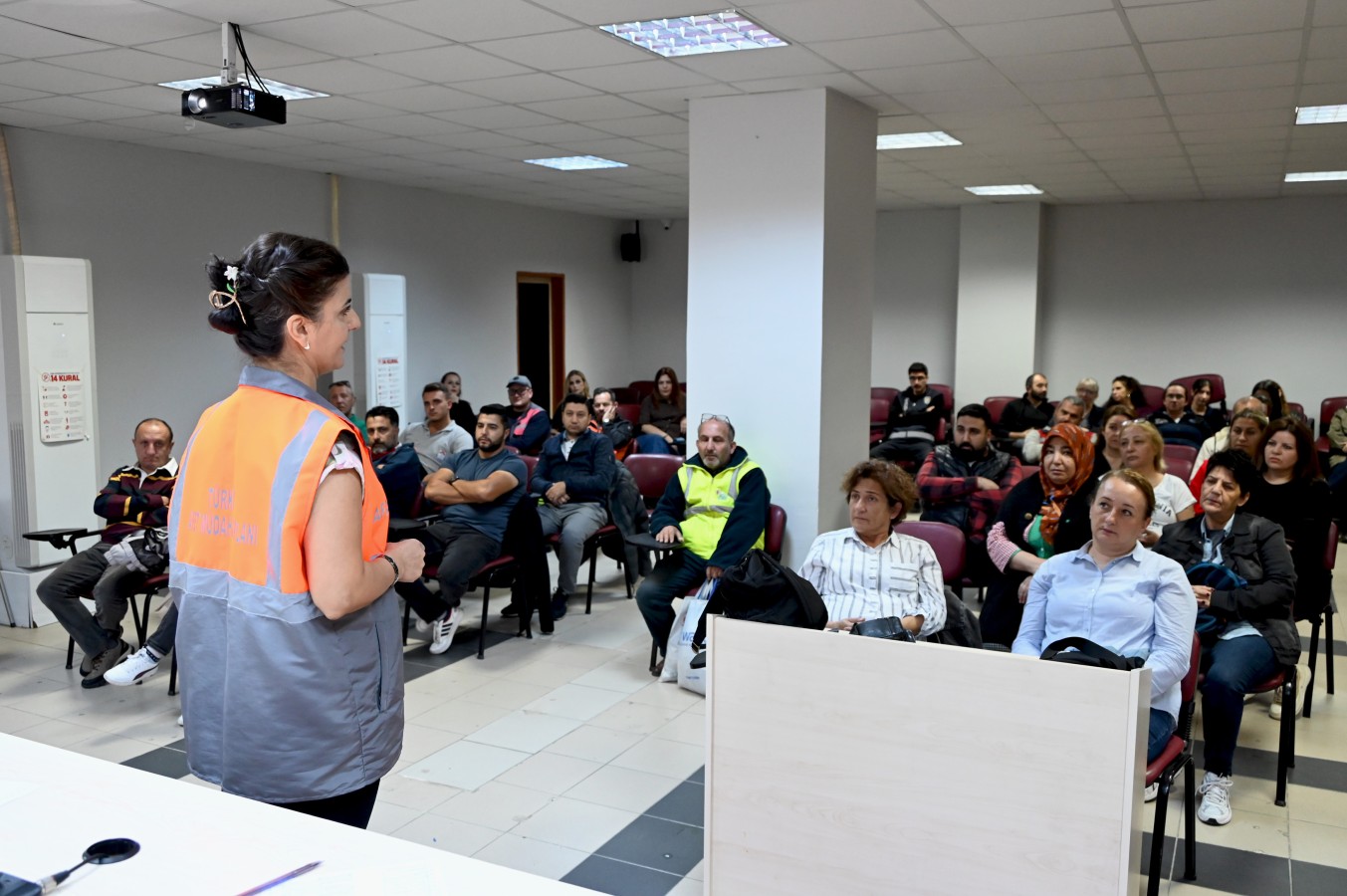 YALOVA BELEDİYESİ'NDEN TÜM PERSONELE AFET EĞİTİMİ