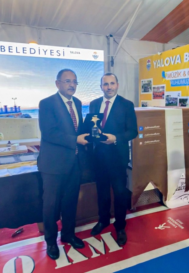 YALOVA BELEDİYESİ’NE GENÇ BELEDİYE ÖDÜLÜ…