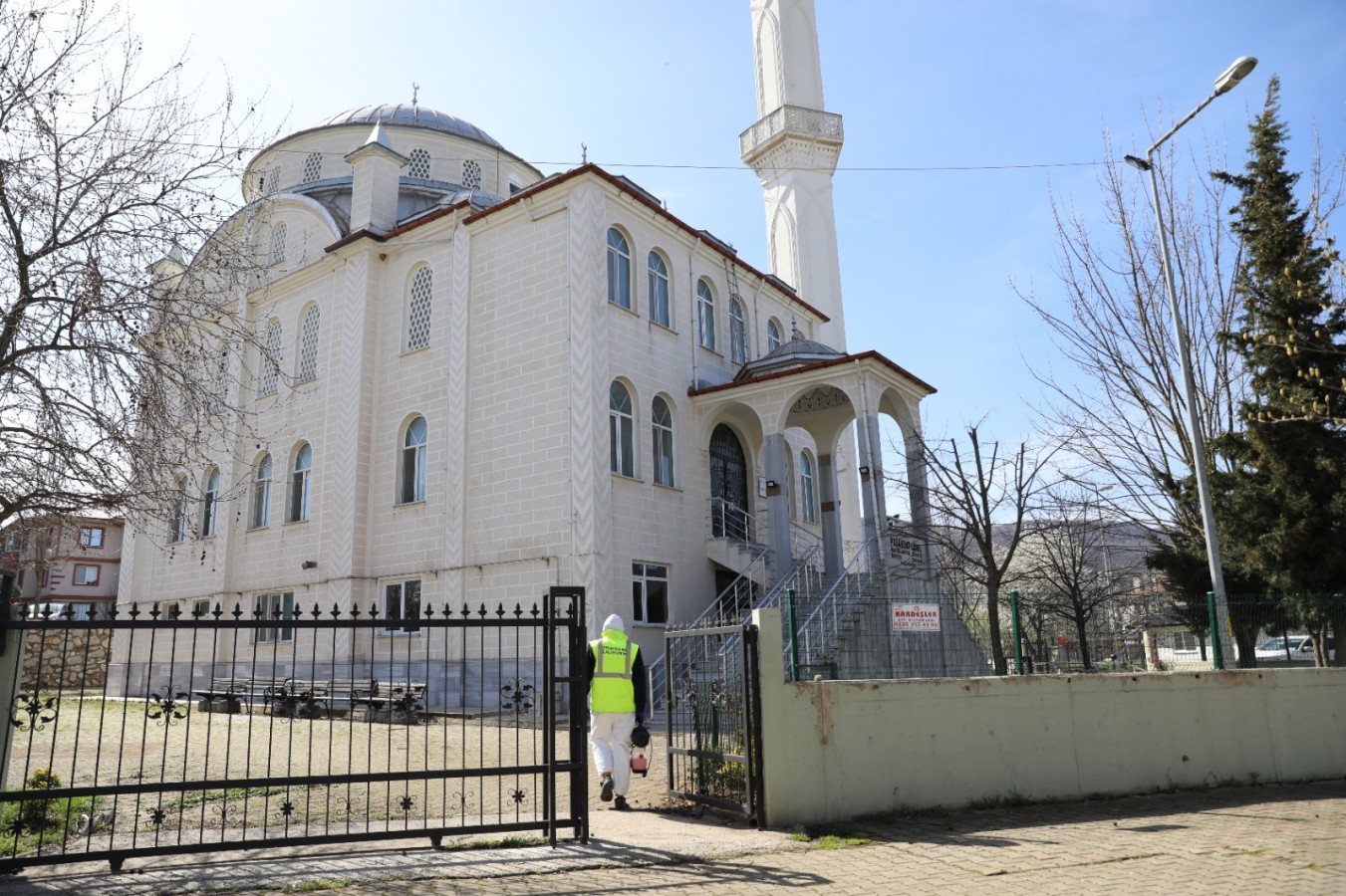 YALOVA’DA CAMİLER İLK TERAVİH NAMAZINA HAZIR