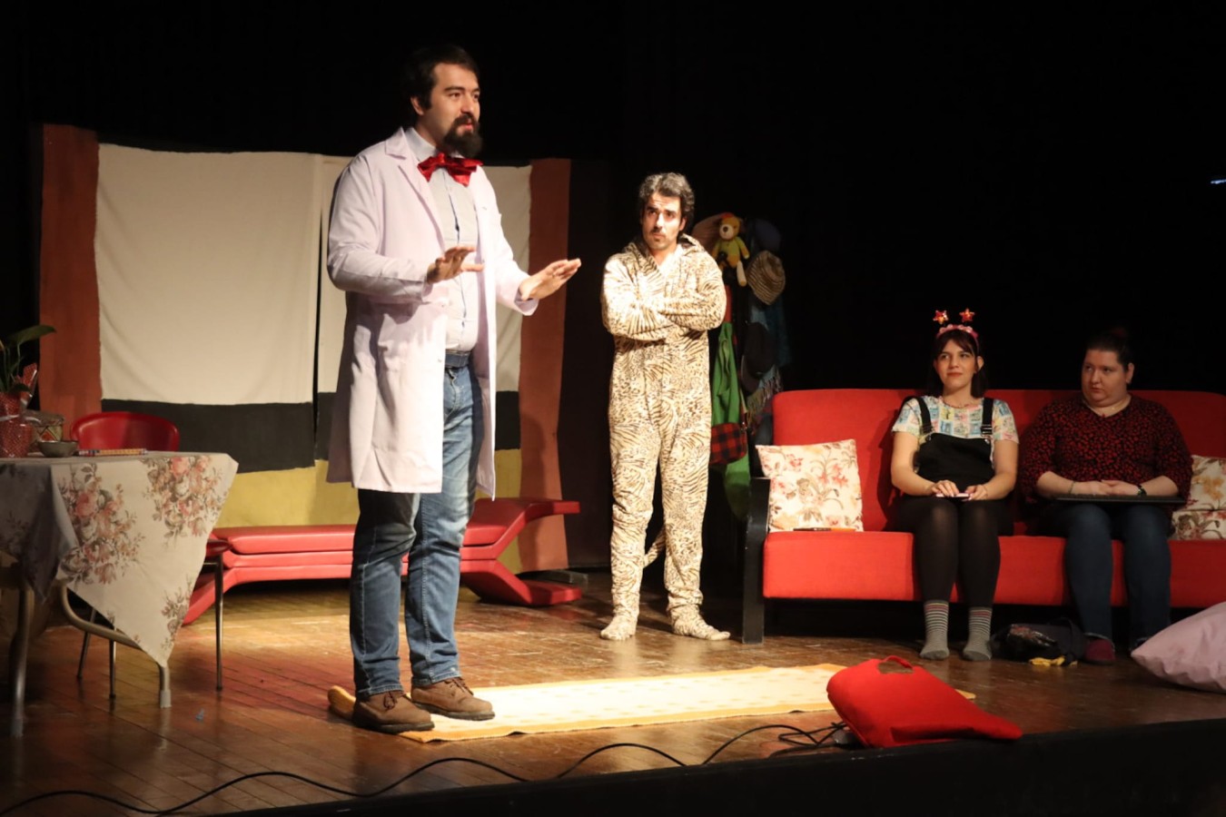 YALOVA’DA DEPREM BİLİNCİ TİYATRO İLE AŞILANIYOR