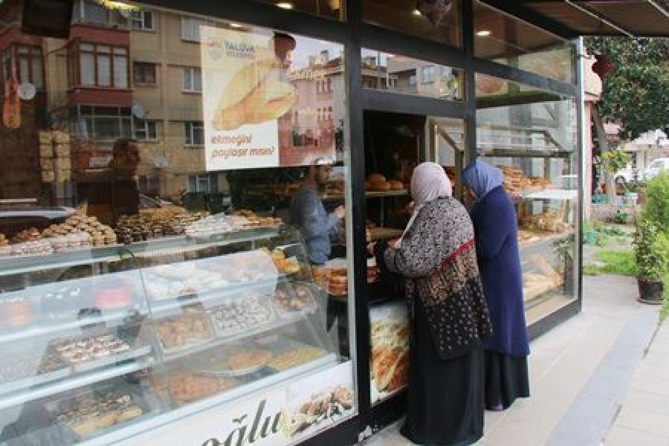 YALOVALILAR ASKIDA EKMEĞE SAHİP ÇIKTI