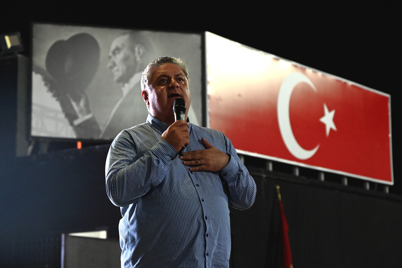 YALOVA’NIN KURTULUŞ COŞKUSU YEREL SANATÇILAR KONSERİ VE GÖSTERİLERLE TAÇLANDI