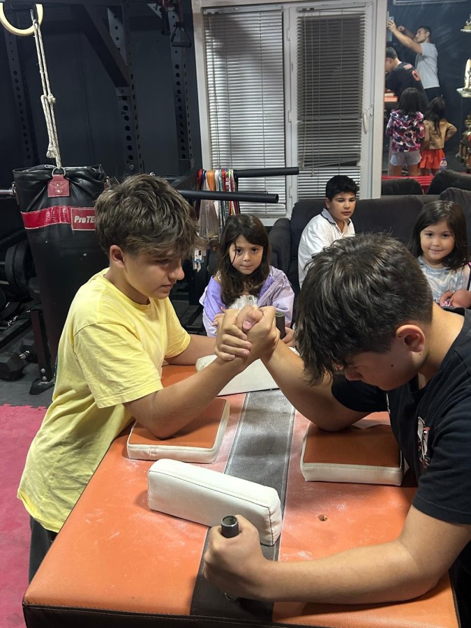 YAZ SPOR OKULLARINDA BİLEĞİNE GÜVENENLER BİR ARADA