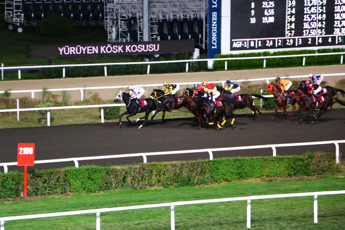 YÜRÜYEN KÖŞK KOŞUSUNA SAYILI GÜNLER KALDI