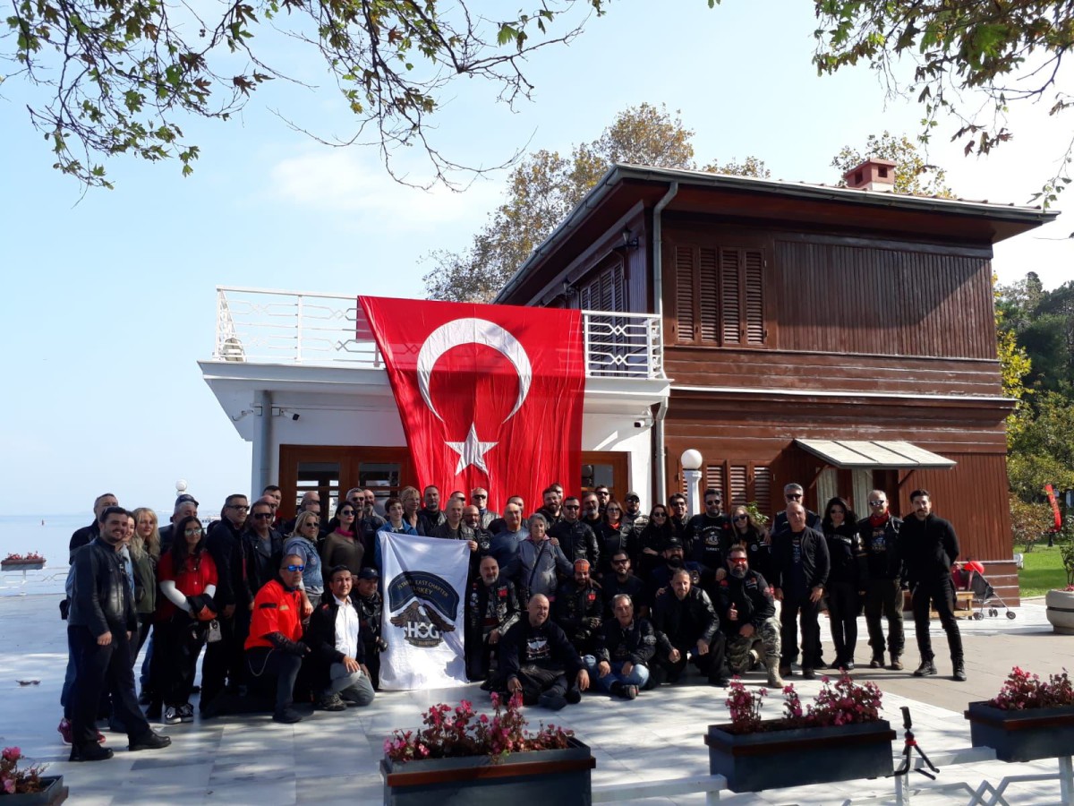 YÜRÜYEN KÖŞK’E MOTORCULARDAN 29 EKİM ÇIKARMASI