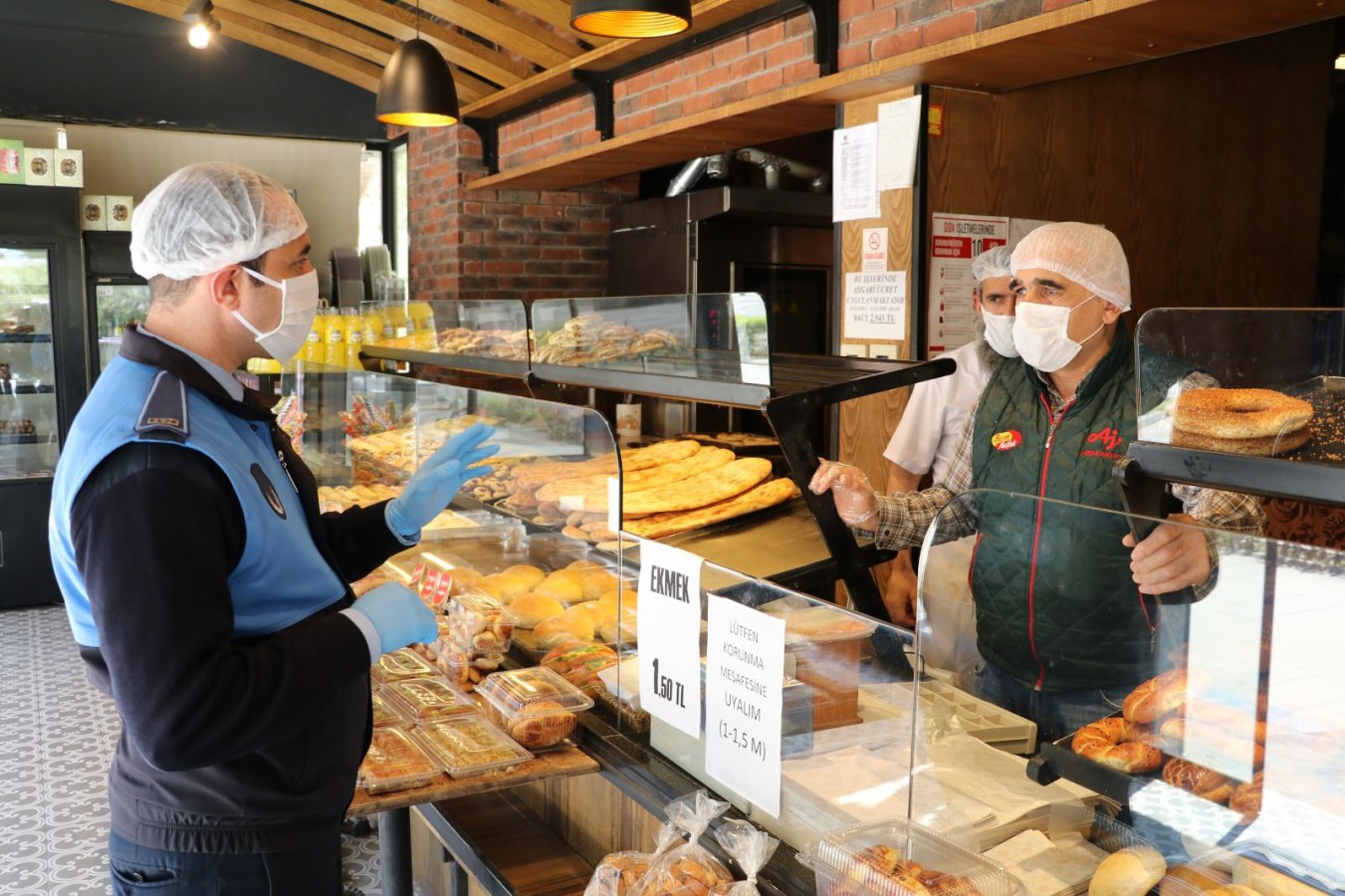 ZABITA, COVİD-19 TEDBİRLERİ KAPSAMINDA FIRIN DENETİMLERİNE BAŞLADI